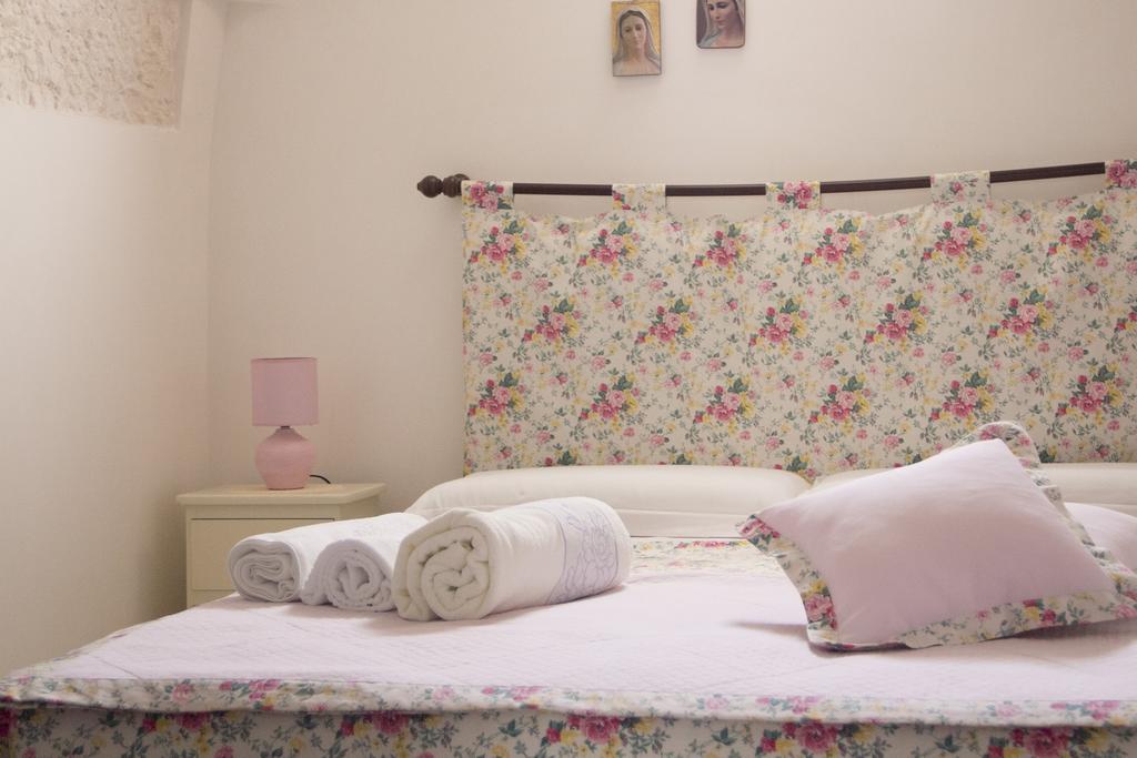 La Gazza Ladra Bed & Breakfast Alberobello Oda fotoğraf